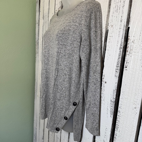 Apt. 9 Cozy Soft Sweater Top Gray Women Size Small Relax Fit Lightweight Buttons - Picture 5 of 10
